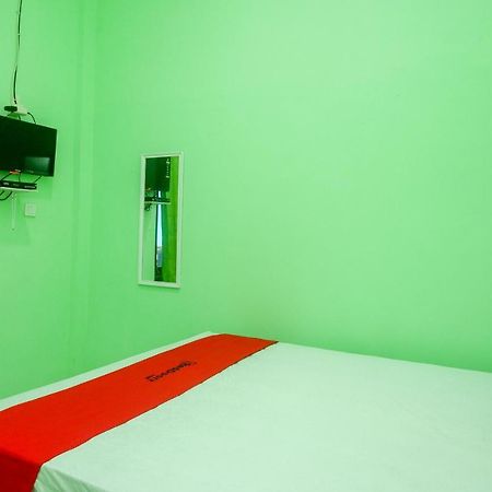 Hotel Reddoorz Syariah Near Monumen Jogja Kembali Kejayan Esterno foto