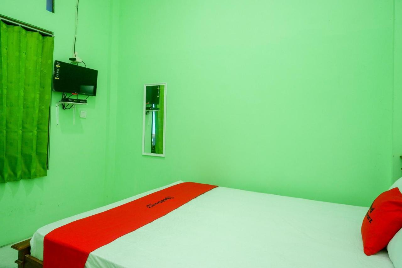 Hotel Reddoorz Syariah Near Monumen Jogja Kembali Kejayan Esterno foto
