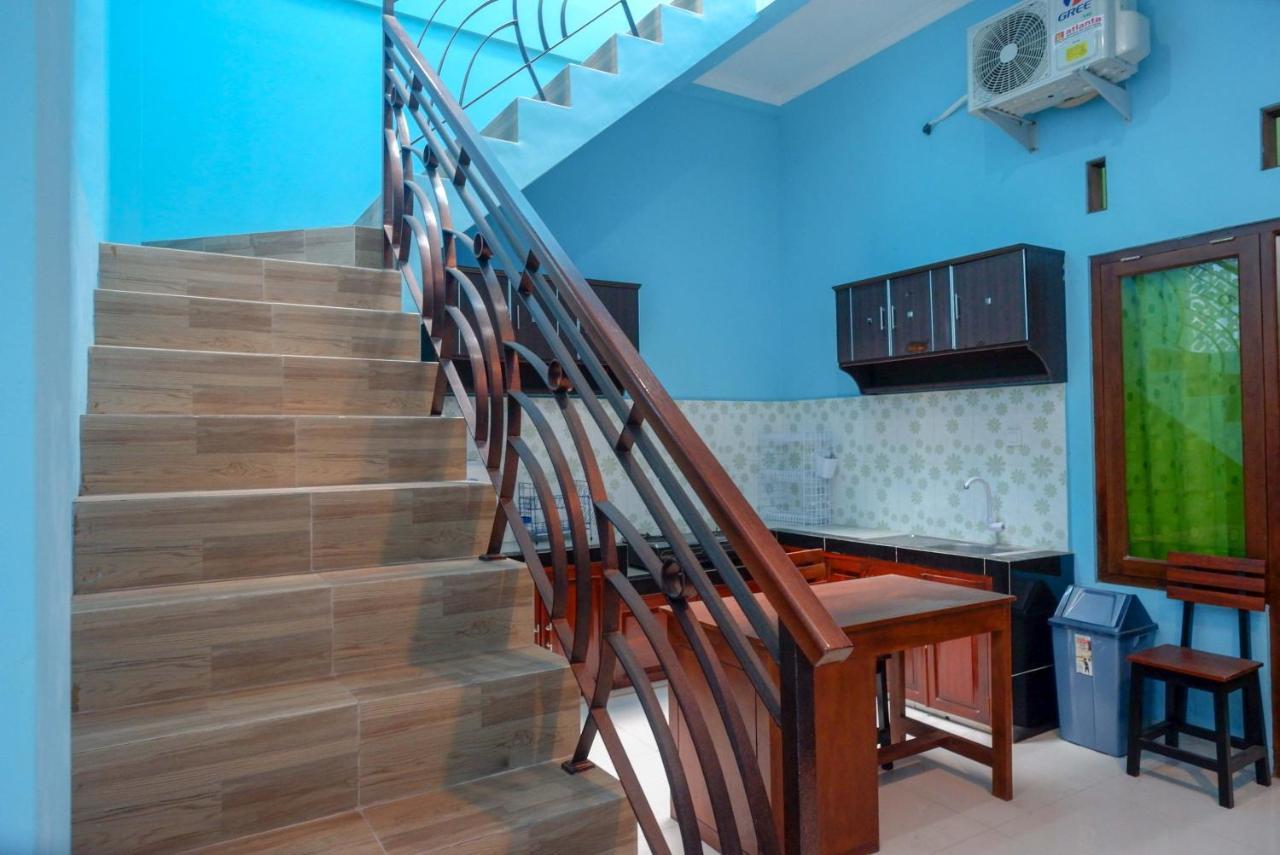 Hotel Reddoorz Syariah Near Monumen Jogja Kembali Kejayan Esterno foto