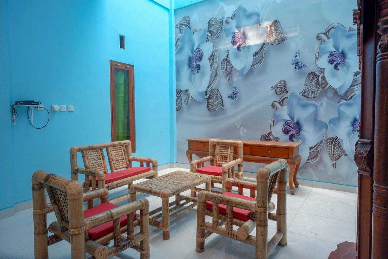 Hotel Reddoorz Syariah Near Monumen Jogja Kembali Kejayan Esterno foto