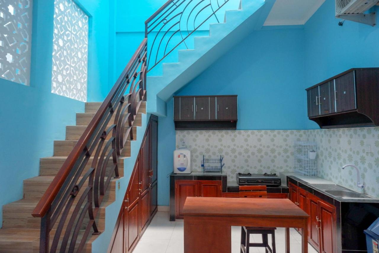 Hotel Reddoorz Syariah Near Monumen Jogja Kembali Kejayan Esterno foto